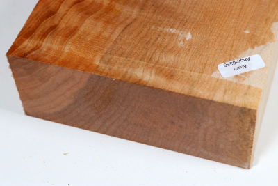 Quilted Maple 335x145x55mm - Ahorn0386