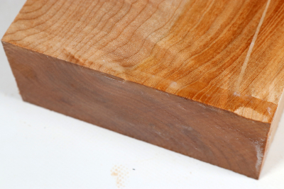 Quilted Maple 335x145x55mm - Ahorn0386