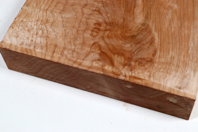 Board Qulited Maple 325x215x45mm - Ahorn0408