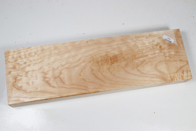 Board Qulited Maple 380x110x37mm - Ahorn0366