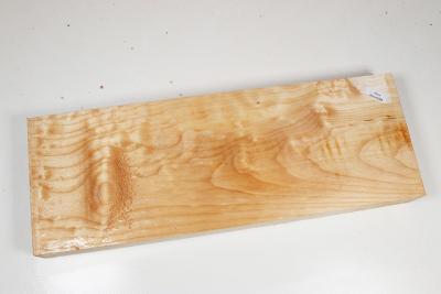 Brett Muschelahorn 395x140x37mm - Ahorn0368