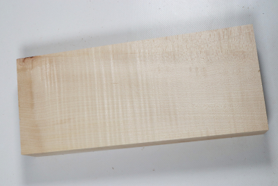 Board Curly Maple 295x125x50mm - RieAh0309