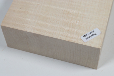 Board Curly Maple 295x125x50mm - RieAh0309