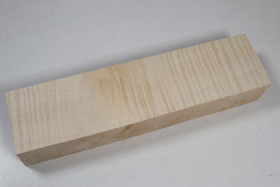 Board Curly Maple 305x75x47mm - RieAh0302