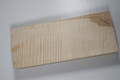 Board Curly Maple 325x130x50mm - RieAh0308