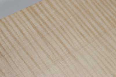 Board Curly Maple 325x130x50mm - RieAh0308