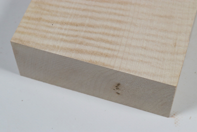 Board Curly Maple 325x130x50mm - RieAh0308