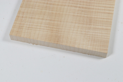 Board Curly Maple 560x145x15mm - RieAh0325