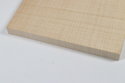 Board Curly Maple 590x165x15mm - RieAh0314