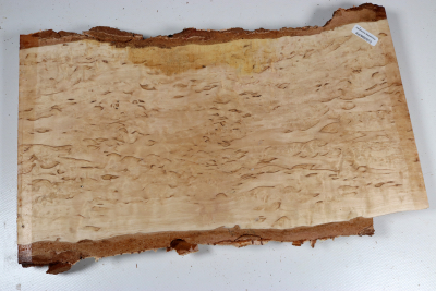 Brettabschnitt karelische Maserbirke  340x170x25mm - KarMB2973