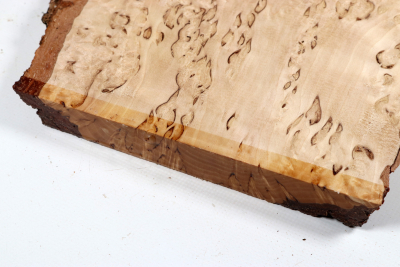 Board Karelian Masurbirch  560x180x28mm - KarMB2964