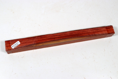 Kantel Bahia Rosenholz 305x30x30mm - BahR1390 Kantel Bahia Rosenholz 305x30x30mm - BahR1390