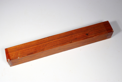 Square Cocobolo 305x40x40mm - Coco1472