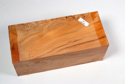 Square Yew Burl 205x85x80mm - Eib1705