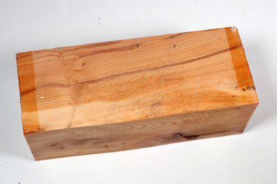 Square Yew Burl 225x85x85mm - Eib1704