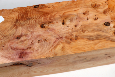 Square Yew Burl 225x85x85mm - Eib1704