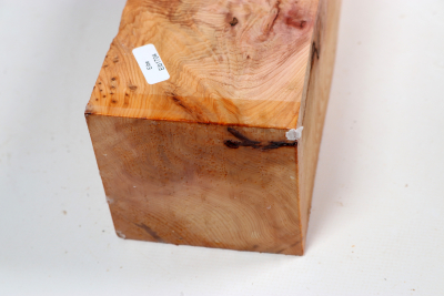 Square Yew Burl 225x85x85mm - Eib1704