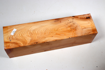 Square Yew Burl 315x85x85mm - Eib1709