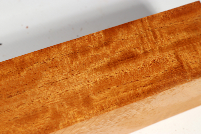 Kantel Honduras Mahagoni / Swietenia curly 305x50x50mm - Swit0113