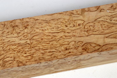 Square Karelian Masurbirch 305x45x45mm - KarMB2932