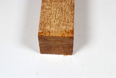 Square Karelian Masurbirch 305x45x45mm - KarMB2932