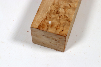 Kantel Karelische Maserbirke 305x50x50mm - KarMB2774