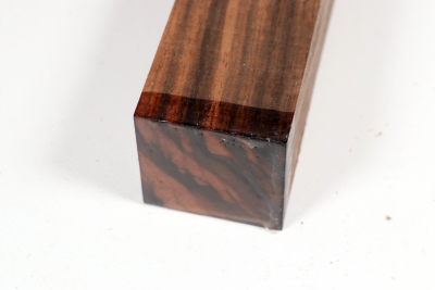 Square Macassar Ebony 305x50x50mm - Maka0942
