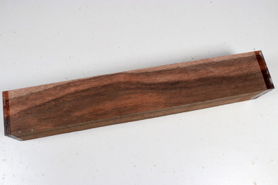 Square Macassar Ebony 305x50x50mm - Maka0951