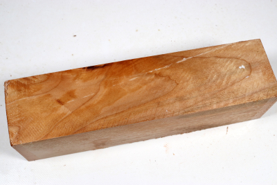 Square Qulited Maple 290x75x75mm - Ahorn0411