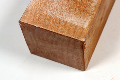 Square Qulited Maple 290x75x75mm - Ahorn0411
