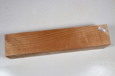 Qulited Maple 330x68x68mm - Ahorn0415