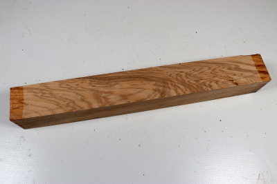Square Brown Ash 305x40x40mm - OliEs0316