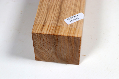 Square Brown Ash 305x58x58mm - OliEs0256