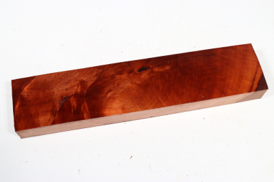 Red Resin Burl 220x52x22mm - RedRe0289