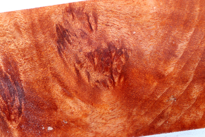 Red Resin Burl 220x63x33mm - RedRe0291
