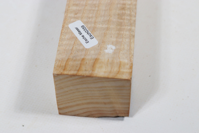 Square Ash curly 305x50x50mm - Esch0359