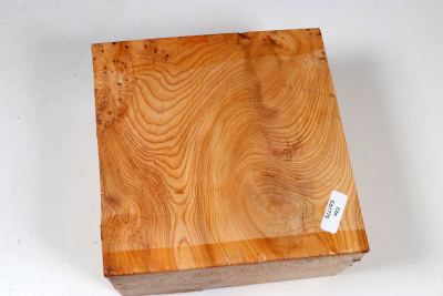 Klotz Eibe Maser 150x150x85mm - Eib1775 Klotz Eibe Maser 150x150x85mm - Eib1775