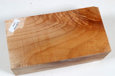 Block Qulited Maple 170x88x65mm - Ahorn0416
