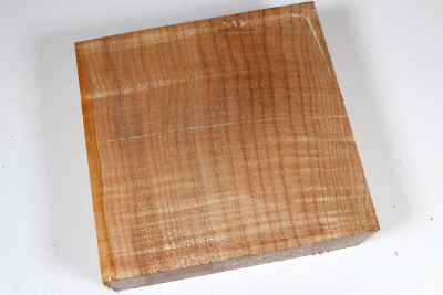 Block Qulited Maple 180x180x60mm - Ahorn0385