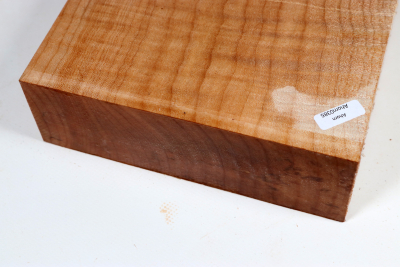 Block Qulited Maple 180x180x60mm - Ahorn0385