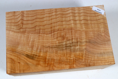 Block Qulited Maple 195x120x82mm - Ahorn0420