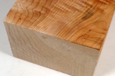 Block Qulited Maple 195x120x82mm - Ahorn0420