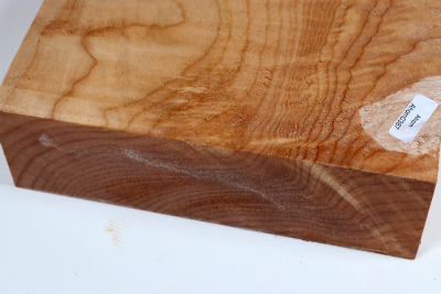 Block Qulited Maple 310x180x56mm - Ahorn0387