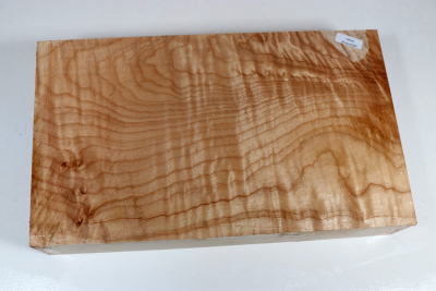 Block Qulited Maple 310x180x56mm - Ahorn0387