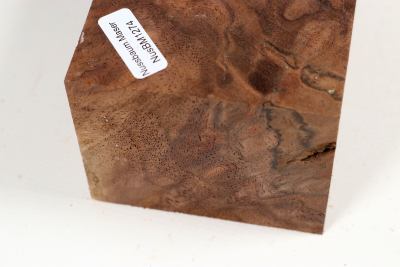 Block Walnut Burl 103x74x60mm - NusBM1274