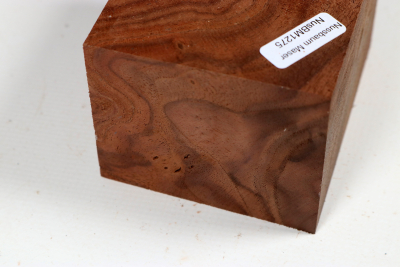 Block Walnut Burl 87x70x62mm - NusBM1275