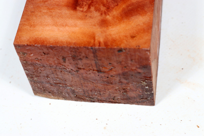 Block Red Resin Burl 113x74x58mm - RedRe0300