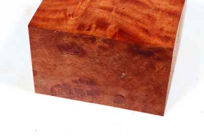Block Red Resin Burl 74x74x48mm - RedRe0275
