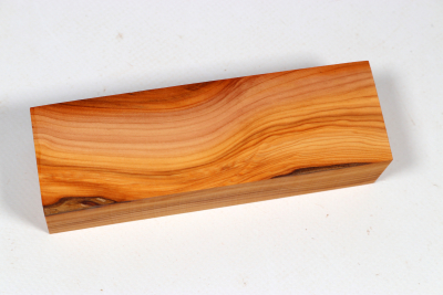 Knife Block Yew - Eib1748
