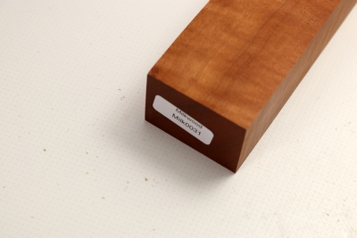 Messergriffblock Red Milkwood, curly - Milk0031